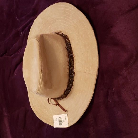 Hat, faux suede - Picture 2 of 4